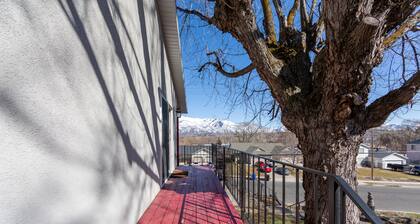 Quiet, private, cozy home