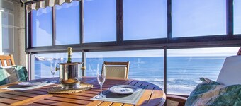 Espacio Sobre MAR 16 - Primera Línea de Playa - Piscina y Parking