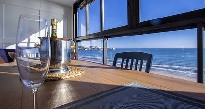 Espacio Sobre MAR 13 - Primera Línea de Playa - Piscina y Parking