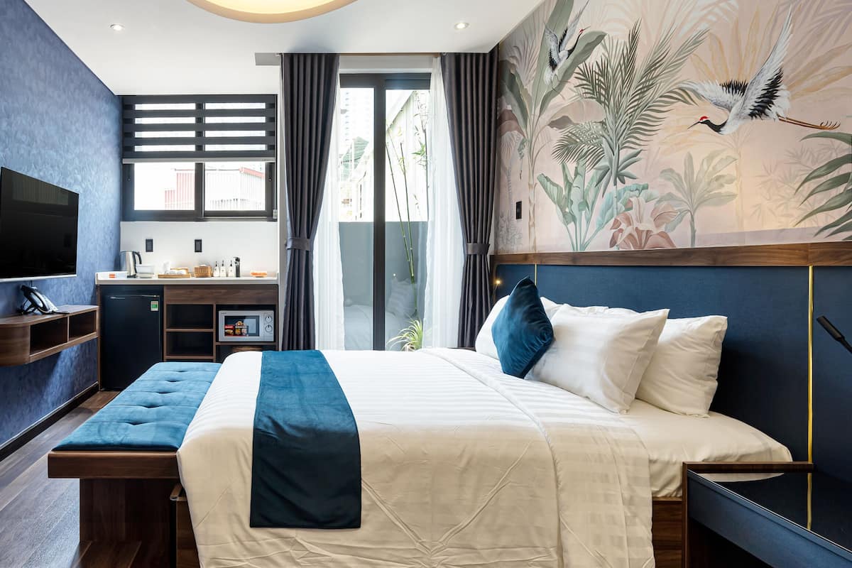 Ropa de cama de alta calidad, colchones con efecto memoria y minibar