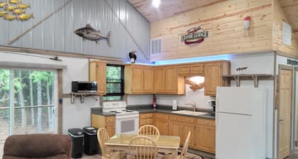Newly Renovated - Lakefront Cabin on the Historic Pike Lake Chain