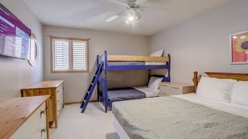 2 habitaciones, tabla de planchar con plancha y wifi gratis