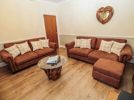 Cottage | Living area