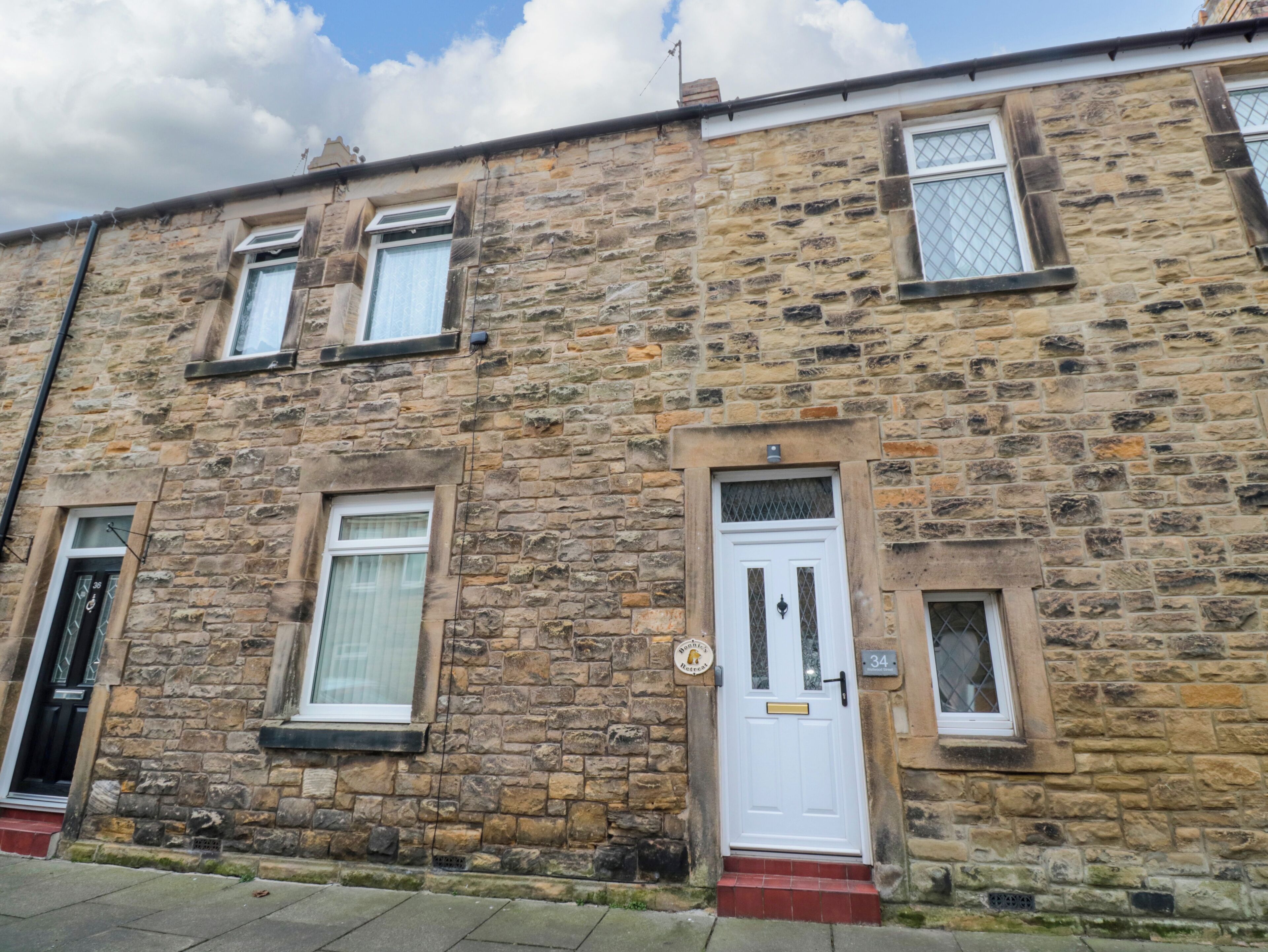 Cottage | Exterior detail