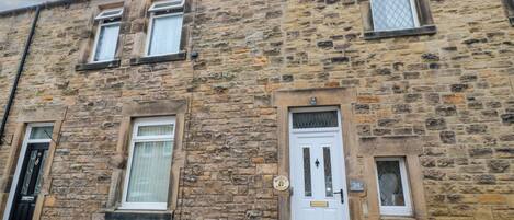 Cottage | Exterior detail