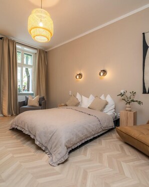 3 bedrooms, iron/ironing board, free WiFi