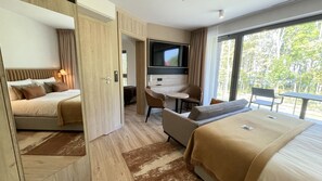 Comfort Apartment, 2 Bedrooms, Terrace, Sea View