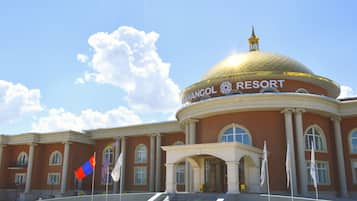A building with a large dome and columns, labeled "SAYANGOL RESORT".