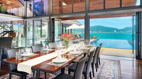 ダイニングルーム