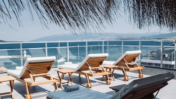 Sundeck
