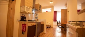 6 quiet appartements with kitchenette, aircondition and WiFi