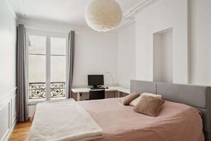 1 bedroom, desk, iron/ironing board, Internet