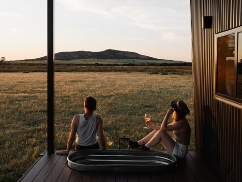 Michael the Tiny Cabin in Esperance