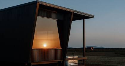 Peter the Tiny Cabin in Esperance