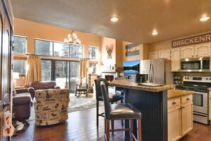 Fridge, microwave, oven, dishwasher - Village Point Buffalo Townhome • Private Hot Tub • Near Quick Silver Lift, In Breck (Breckenridge)
