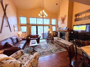 TV, fireplace - Village Point Buffalo Townhome • Private Hot Tub • Near Quick Silver Lift, In Breck (Breckenridge)
