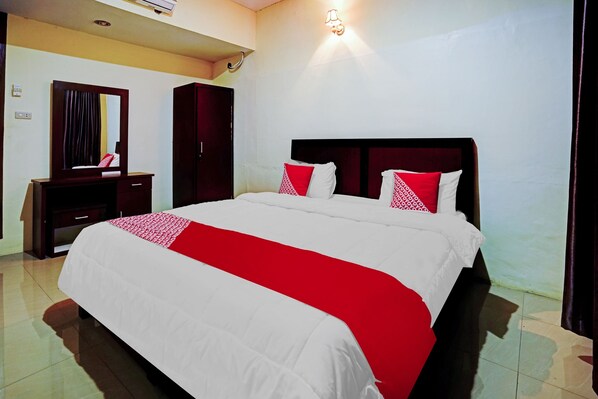 Free WiFi, bed sheets