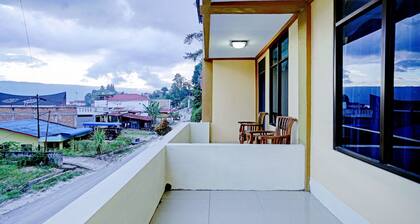 OYO 90331 Hotel Toba Shanda