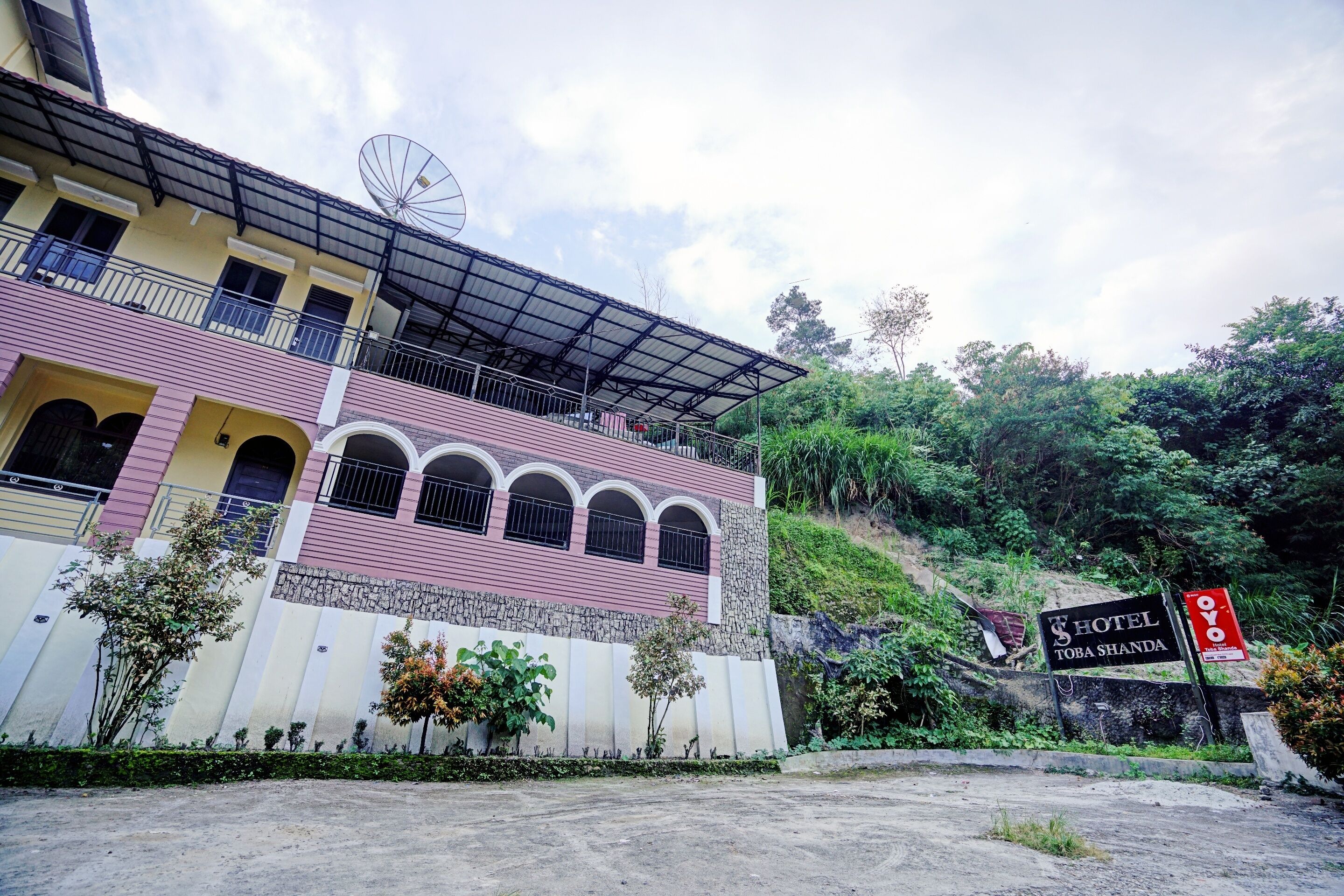 Fachada de la propiedad