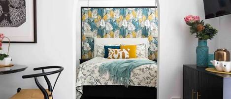 1 habitación, tabla de planchar con plancha y wifi