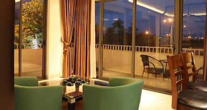 Blue Sea Hue Hotel