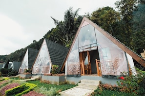 Deluxe Room | View from room - Popitan Garden Campground & Glamping (Baturiti)