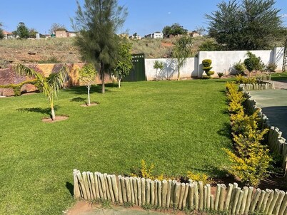 Shakwaneng Lodge