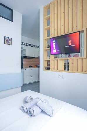 1 bedroom, iron/ironing board, free WiFi, bed sheets