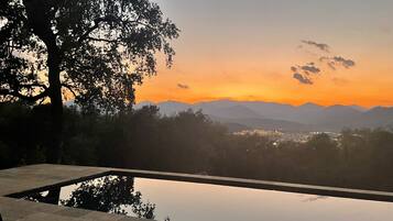 Piscine extérieure, piscine chauffée