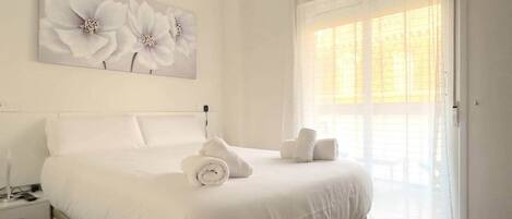 3 habitaciones, tabla de planchar con plancha y wifi gratis