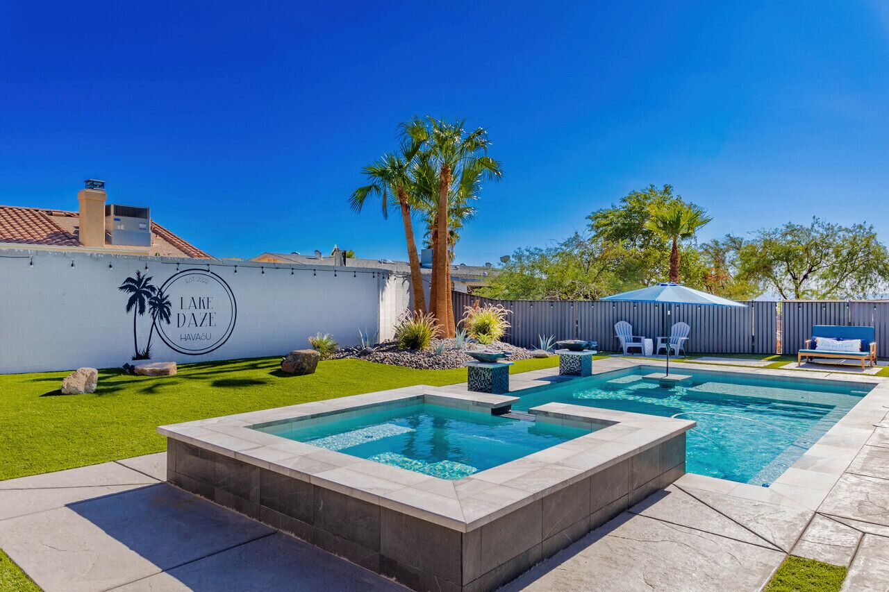 Lämmitetty uima-allas