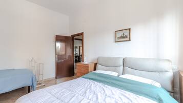 3 Schlafzimmer, Bügeleisen/Bügelbrett, kostenloses WLAN, Bettwäsche