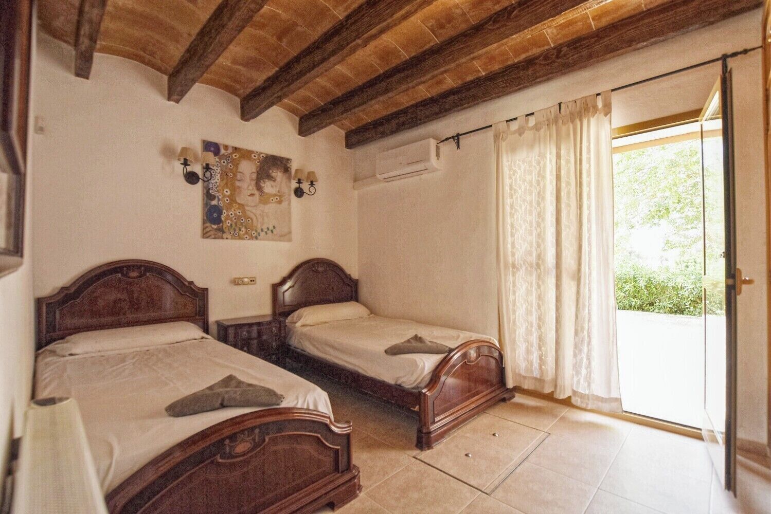 7 chambres, fer et planche à repasser, Wi-Fi gratuit, draps fournis