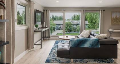 Beautiful 3BDR Home steps away from Parks & Trails