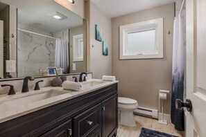 Douche, sèche-cheveux