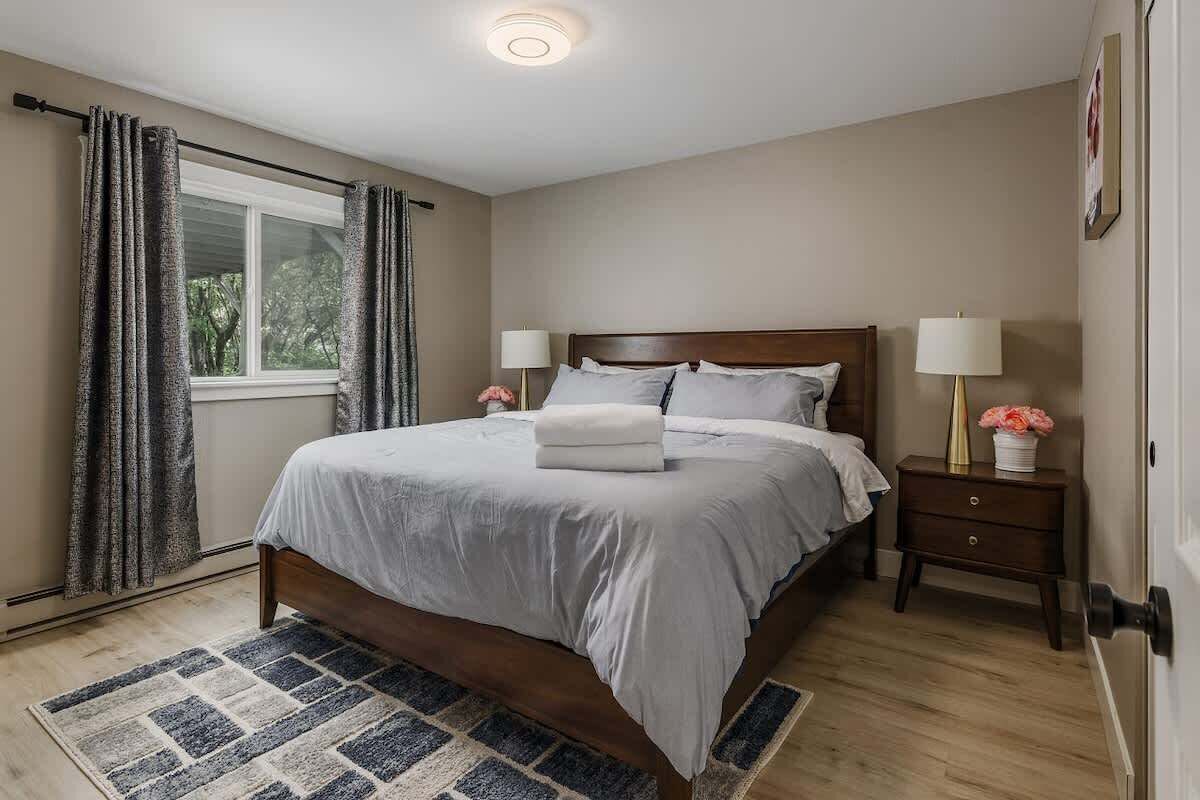 3 habitaciones, tabla de planchar con plancha, cuna de viaje y wifi 