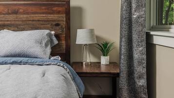 3 bedrooms, iron/ironing board, travel cot, WiFi