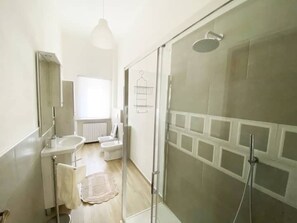 Regadera y bidet 