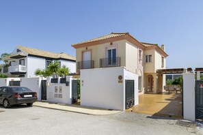 Exterior - Villa "Casa La Tahona" with Mountain Views, Balcony and 2 Private Terraces (Zahara de los Atunes)