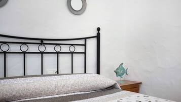 2 Schlafzimmer, Bügeleisen/Bügelbrett, kostenloses WLAN, Bettwäsche