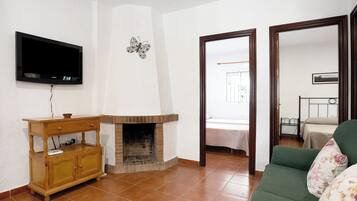 2 dormitorios, tabla de planchar con plancha, wifi gratis y ropa de cama