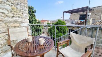 Basic Studio | Terrace/patio