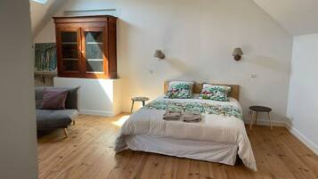 4 chambres, lit parapluie, Wi-Fi, draps fournis