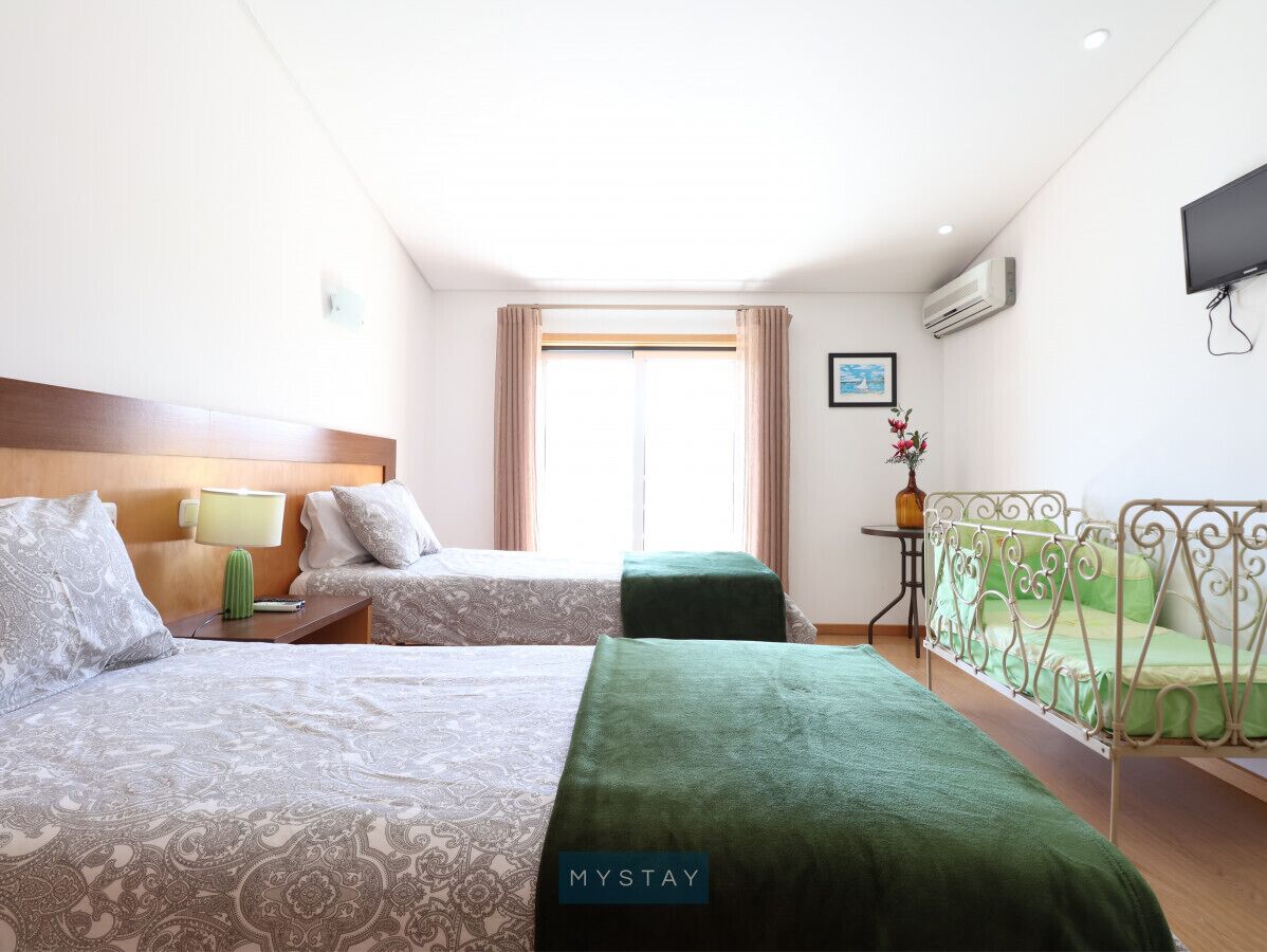 6 Schlafzimmer, Bügeleisen/Bügelbrett, kostenloses WLAN, Bettwäsche