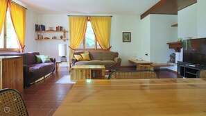 Villa (4 Bedrooms) | Interior - San Rocco 73 (Centro Valle Intelvi)