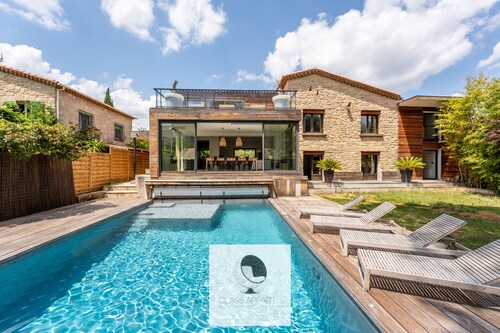 Location à la semaine d'une superbe villa de charme sur Montpellier avec piscine