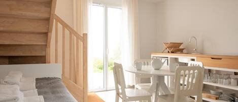 Comfort Apartment | Private kitchen | Mini-fridge, coffee/tea maker, electric kettle, high chair