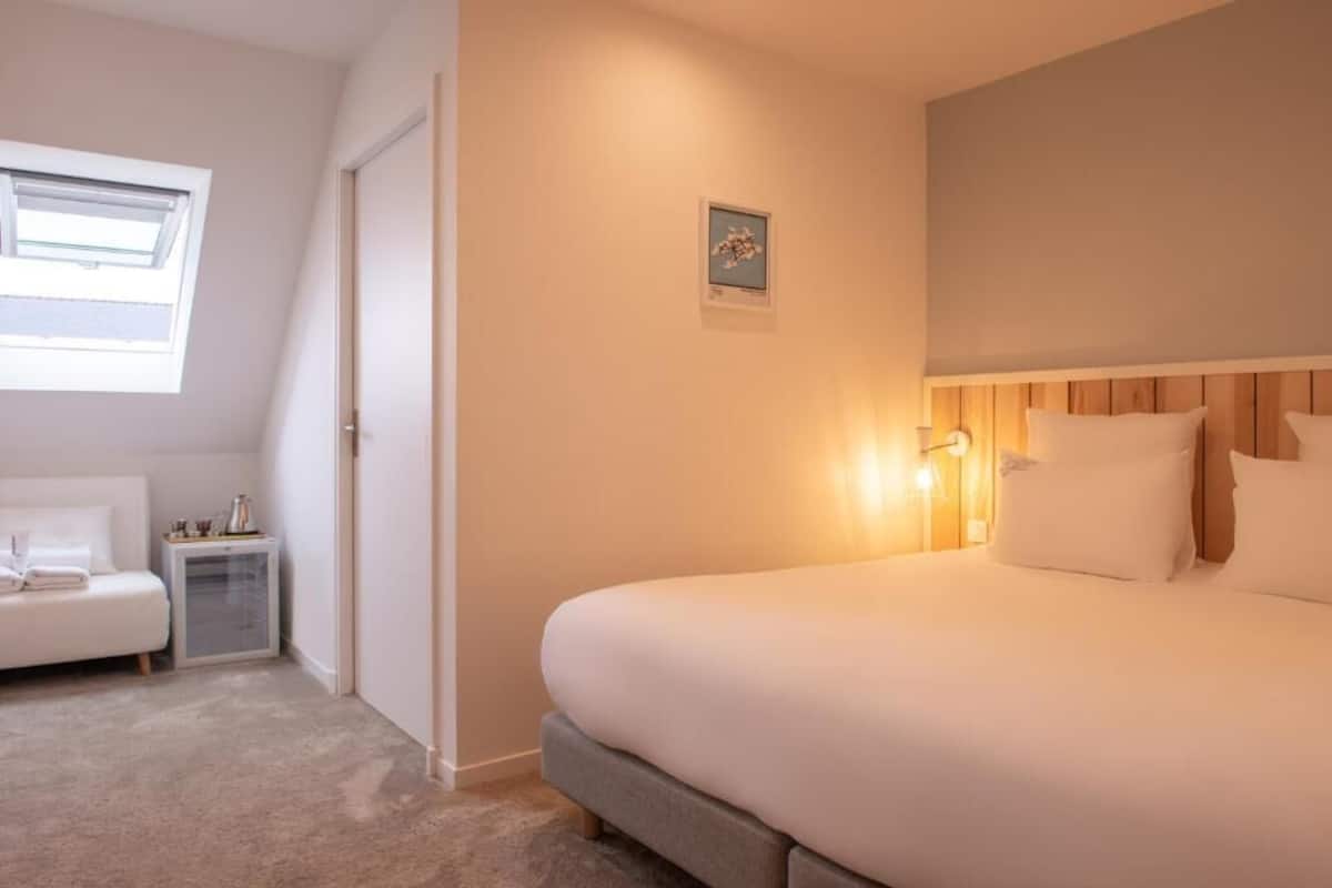 Dobbeltrom – classic | Sengetøy av topp kvalitet, dundyner, minibar og safe på rommet