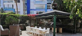 Gemütliche Wohnung mit Großem Pool 200 m vom Strand Entfernt