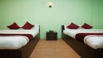 Triple Room | 1 bedroom, free WiFi, bed sheets